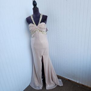 NWT La Femme GiGi 17595 Prom Dress Nude Beige Sequin Beaded Halter Sz 2